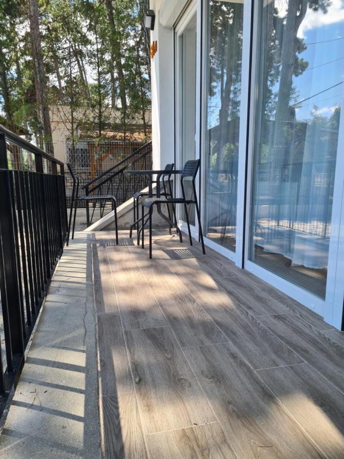 Öt Fenyő Apartmanház Siófok Exterior foto