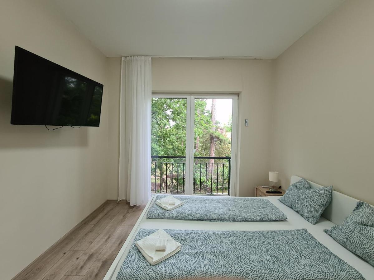 Öt Fenyő Apartmanház Siófok Exterior foto